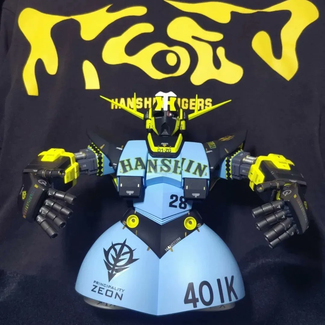 torapla's tweet photo. #今年作ったプラモ晒そうぜ ⁡
⁡⁡
⁡今年は3体！⁡
⁡量より質…かな？⁡
⁡( ´∀`)ﾊﾊﾊ

⁡⁡#阪神園芸専用トラッドイレブン⁡⁡
⁡⁡#シンタロウフジナミ専用ドム⁡⁡
⁡#ユタカエナツ専用ジオング⁡
⁡⁡
⁡いかがでしょう？⁡
⁡⁡
⁡#ガンプラ  #ガンプラは自由だ #ガンプラ好きと繋がりたい https://t.co/t7ilucrrv9