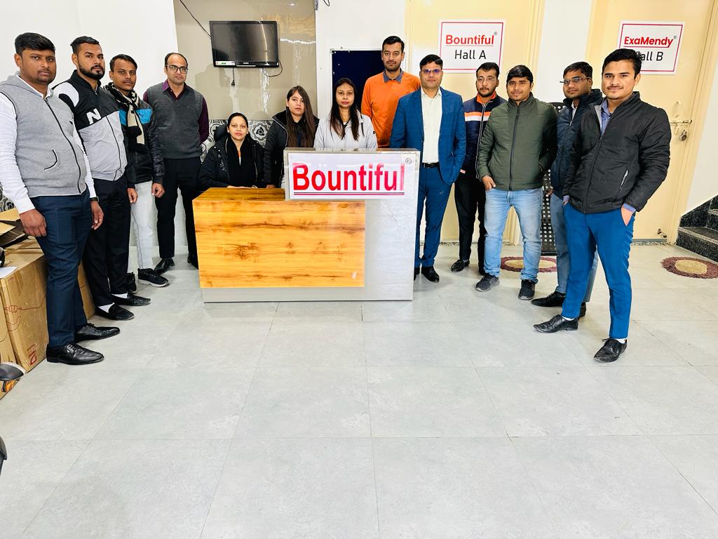 Workpass4's tweet image. Barthday celebration 🥳 @Bountiful 
#deepakraghav95 Deepak Raghav