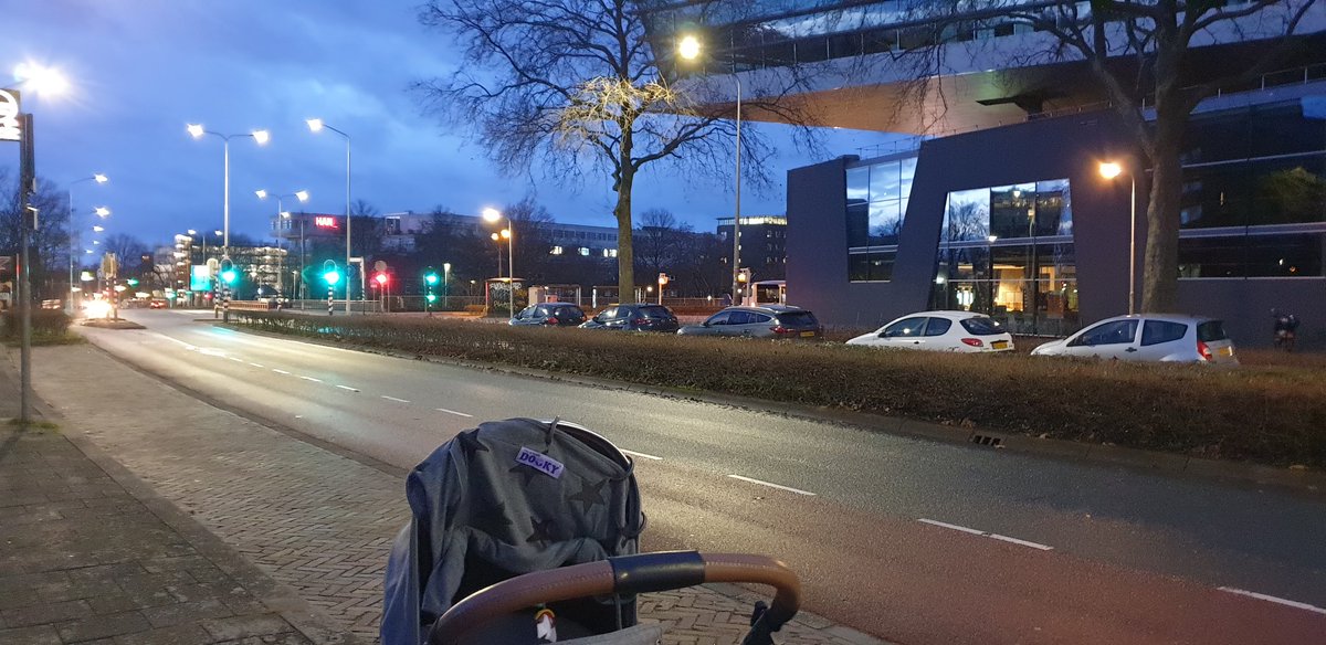 Peaceful silence here in the morning: no teachers, no students, no staff, no traffic...and a sleeping kiddo in a pram, at a deserted and closed <a href="/HANnl/">HAN University of Applied Sciences (HAN)</a> university campus. Almost unreal. I'm sure I could enjoy this for a long time! #christmasholidays #reflections
