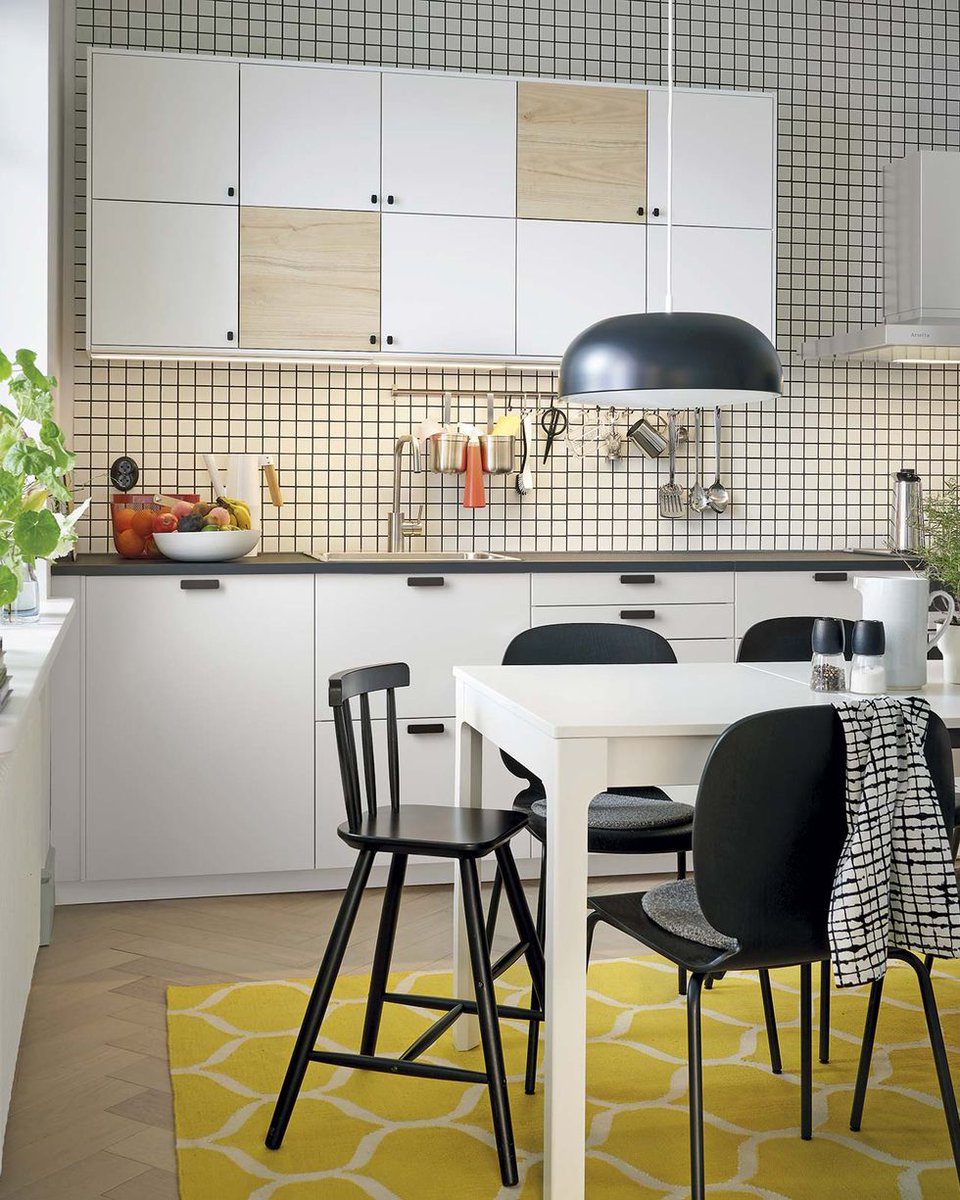 MicasaRevista's tweet photo. Estos son algunos ejemplos de cocinas con comedor integrado. Seguro que te inspiran para decorar la tuya. Son muy sencillas y prácticas, pero cada una ofrece un estilo diferente. Si quieres ver más: https://t.co/LzA0iNnMmF https://t.co/Olc3pxeSN7