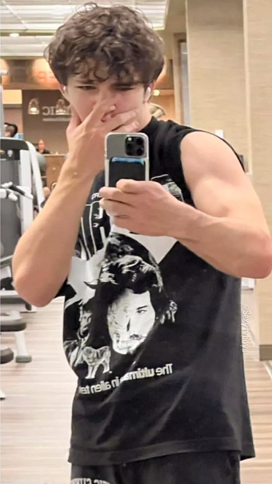 Mis Famosos Favoritos 🔥 on Twitter: "Bryce Gheisar"