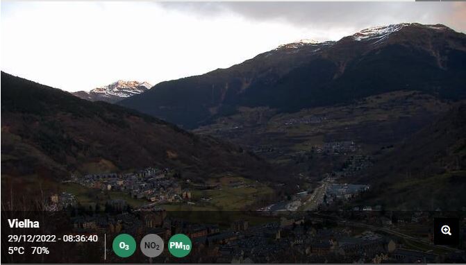 Cati_Lleida's tweet photo. Bon dijous! Molta boira al Segrià i les Garrigues i amb aquestes temperatures 🌡:
-1º a #Cabó
1º a #Sort, #Lladorre i #Bossost
2º a #Tremp
3º a #Lleida
4º a #Verdú, #Sanaüja i #Ponts
5º a #Vielha, #Bovera i #Golmés
Consulta la previsió 👇 https://t.co/Fv4hGW6mdD https://t.co/omRSEuNH6F