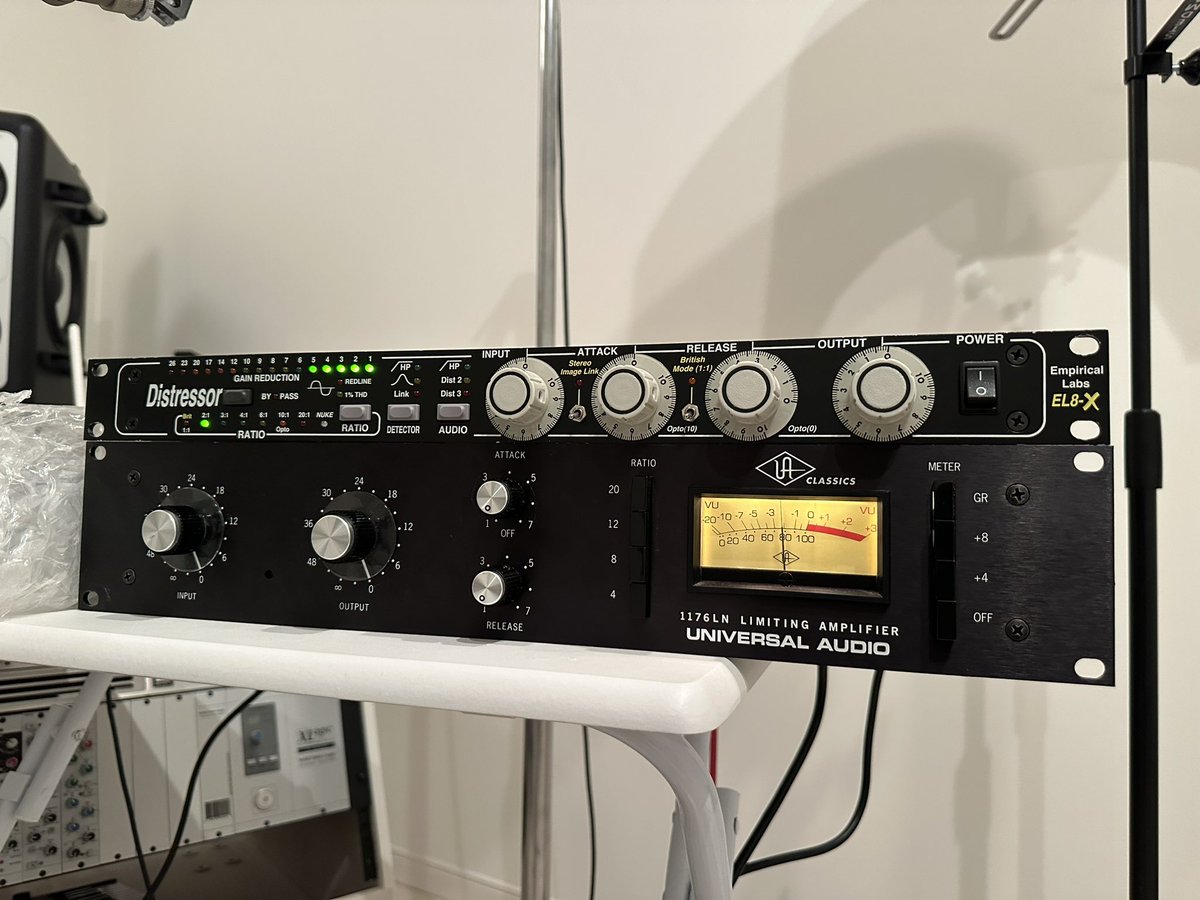 4SCR_JPN's tweet photo. new toys have arrived😂

#gtq2 #1176 #distressor https://t.co/MTI7AUcvHm