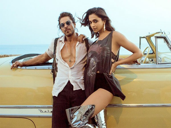 ani_digital's tweet photo. 'Besharam Rang' row: CBFC asks 'Pathaan' makers to make changes in film, songs before theatrical release

Read @ANI Story | https://t.co/AZX0FS4Oph
#Pathaan #ShahRukhKhan #DeepikaPadukone #CBFC #PathaanRow #PathaanSong #BesharamRang https://t.co/ROOiIlh80B