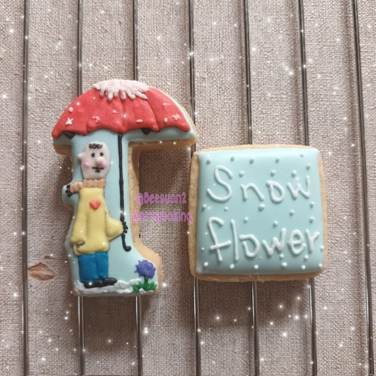 Beesuan2's tweet photo. ❄️💐Snow Flower💐❄️
Special edition for #Vday 💜
(NOT FOR SELL)
📣Tae Bday cookies set will on sale tonight start 8pm💡
Wait for my post 😎
See u guys tonight 🤩
#vbirthday #Taehyung #Vday #taehyungday #btsv #btscookie #snowflower #happyvday #happybirthdaytaehyung #BeesBake https://t.co/YoxsRC0sTI