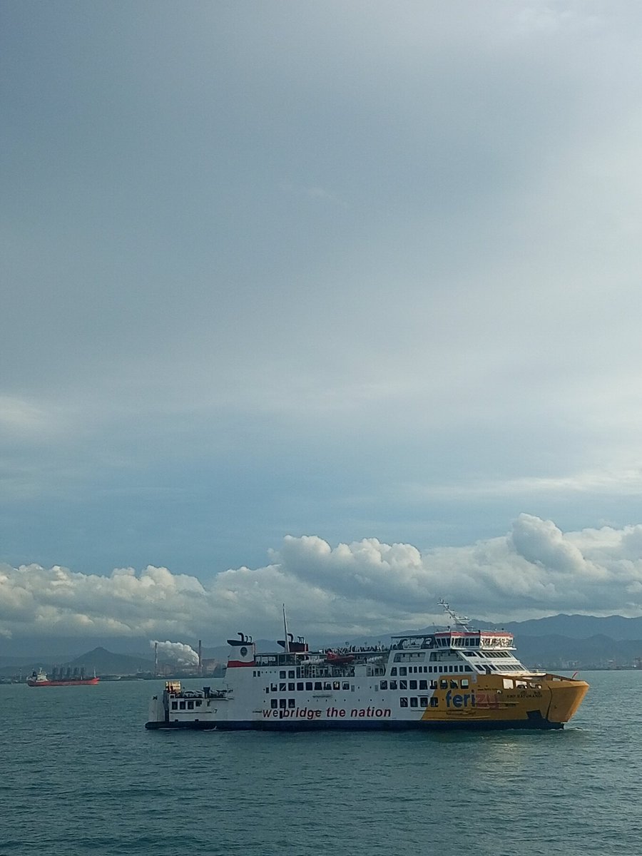 moochyynta's tweet photo. ay ay, nyampe pulau Jakarta https://t.co/juMBa5aEQq