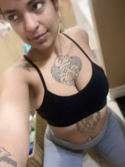 XxCookiexxCreamxx’s pics and videos