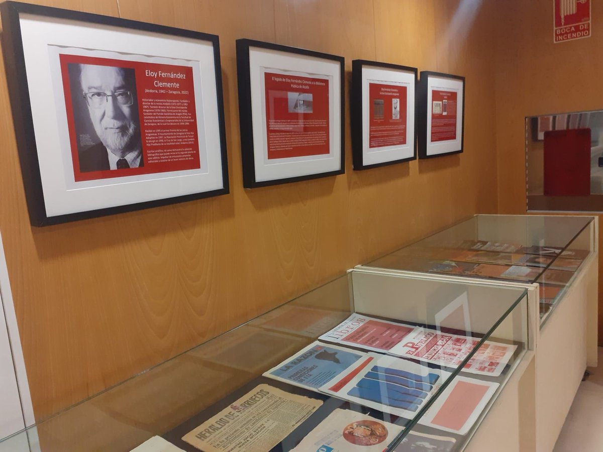 AytoAlcaniz's tweet photo. La planta calle de la Biblioteca municipal guarda un espacio para exponer parte del legado que el recientemente fallecido Eloy Fernández Clemente ha ido donando a nuestra ciudad a lo largo de los últimos quince años. 🗞🗞🗞 https://t.co/iUjdBTUESv