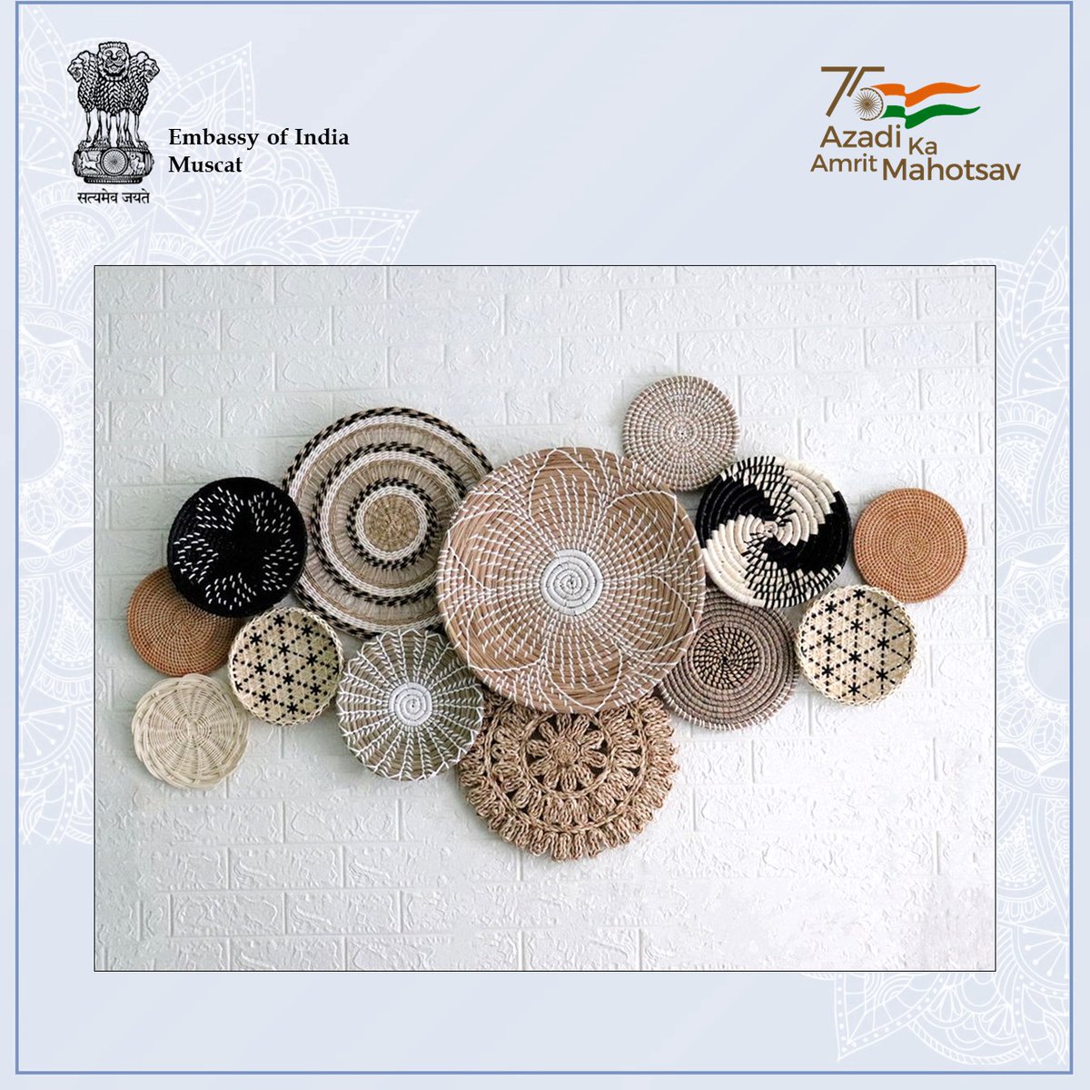 Indemb_Muscat's tweet photo. #IndiaStories

Khajoor #GrassCraft is the art of plaiting flowers from date palm/khajoor leaves.
Complementing the authentic beauty of grass-crocheted flower pots these beautiful creations are timeless when it comes to adorning homes &amp; living spaces

#Handicrafts #IncredibleIndia https://t.co/5BIUW8NWPV