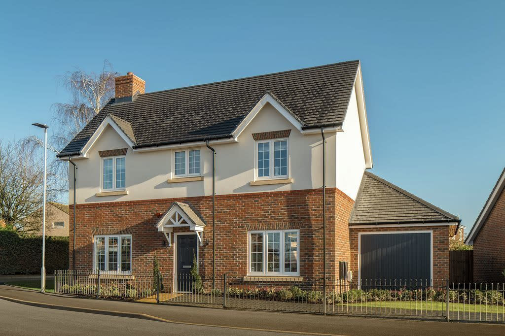 BrownandMerry's tweet photo. Twelve Leys, Wingrave, Aylesbury | £10,000 Incentive Package Of Your Choice Available - choose from one of ... https://t.co/v06Js824em https://t.co/AlkpTHJuYV