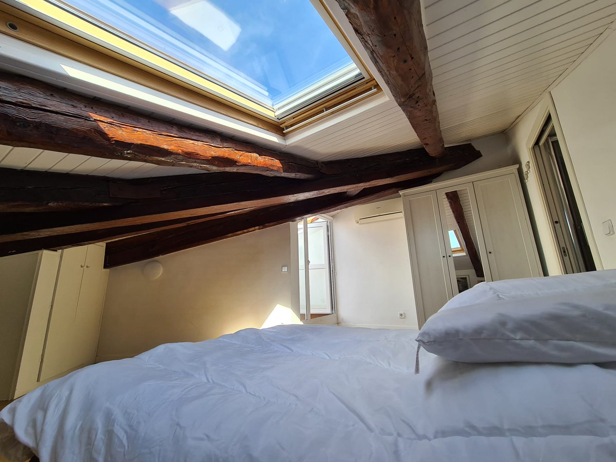 RefHonrados's tweet image. ¿Se te ocurren mejores vistas para un dormitorio?

#proyectosol #reformaatico #aticosol #interiorismo
#interiordesign #interiorismomadrid #reformasmadrid #habitacionconvistas #claraboya #tragaluz