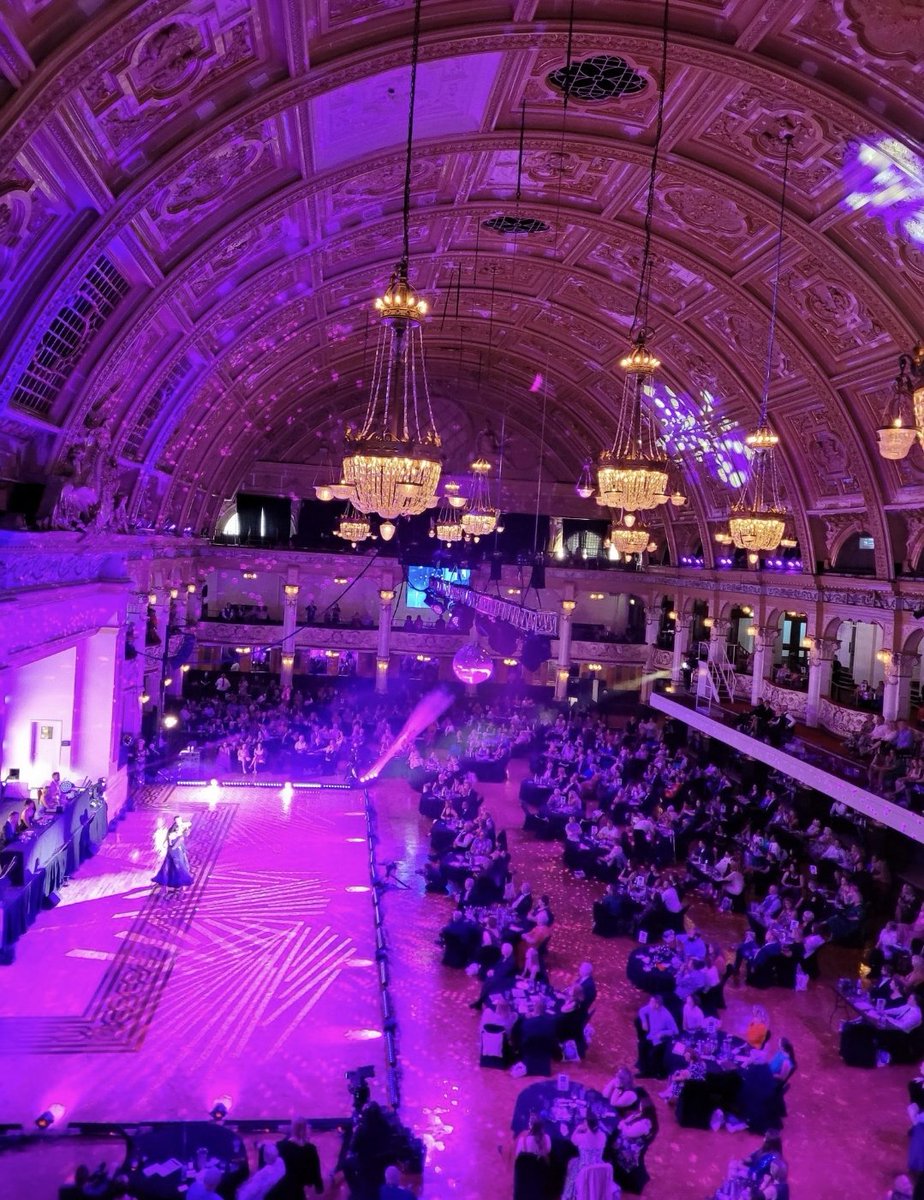 dfHeroesUK's tweet photo. 𝐓𝐡𝐫𝐨𝐰𝐁𝐚𝐜𝐤 𝐓𝐡𝐮𝐫𝐬𝐝𝐚𝐲 😍

The stage will look a little different for Dance Floor Heroes LIVE, but thr ballroom will be just as beautiful 💙

#DanceFloorHeroes 
#MakingDanceDreamsComeTrue 
#DanceFloorHeroesLive 
#StrictlyNHS #tbt #throwback #memories https://t.co/M2h8LYepIz