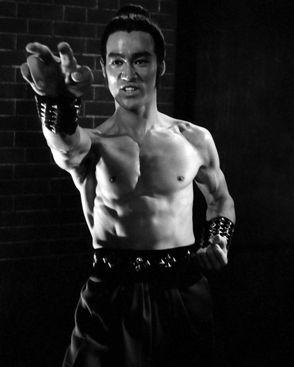 brucelee's tweet photo. Bruce. https://t.co/0g8lFJE8W9