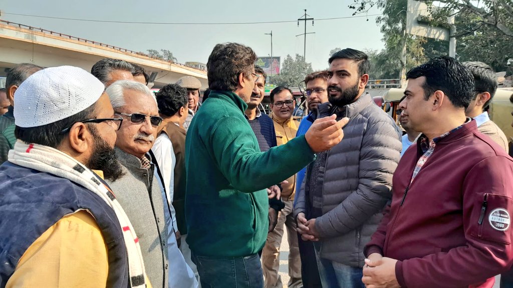 Ch_AnilKumarINC's tweet photo. श्री @RahulGandhi जी के नेतृत्व में भारत जोड़ो यात्रा 3 जनवरी 2023 को हनुमान मन्दिर (मरघट वाले बाबा) यमुना बाजार से पुनः आरंभ होगी। आज प्रदेश कांग्रेस के वरिष्ठ नेताओं और पदाधिकारियों के साथ हनुमान मंदिर पर पहुंचकर यात्रा की तैयारियों का जायजा लिया।

@kharge @kcvenugopalmp https://t.co/H6FgGUNtXC