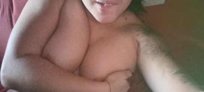 Bonjour bonjour :) https://t.co/4zrwjW7s0N<a href="/tag/nouvellephotodeprofil"class="tags"><span>#nouvellephotodeprofil</span></a>