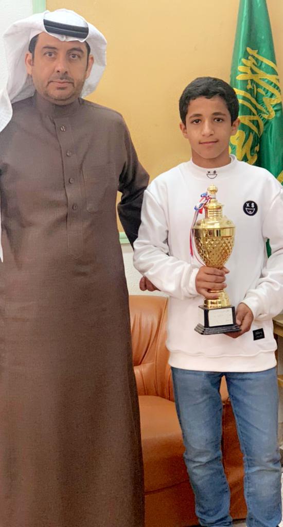 تحت رعاية أمارة القصيم ، وزارة الرياضة ، وزارة التعليم ، والاتحاد السعودي لألعاب القوى ، حققت متوسطة عمران بن حصين المركز الأول بمشاركة الطالب / ياسر فلاح الرشيدي #تعليم_القصيم