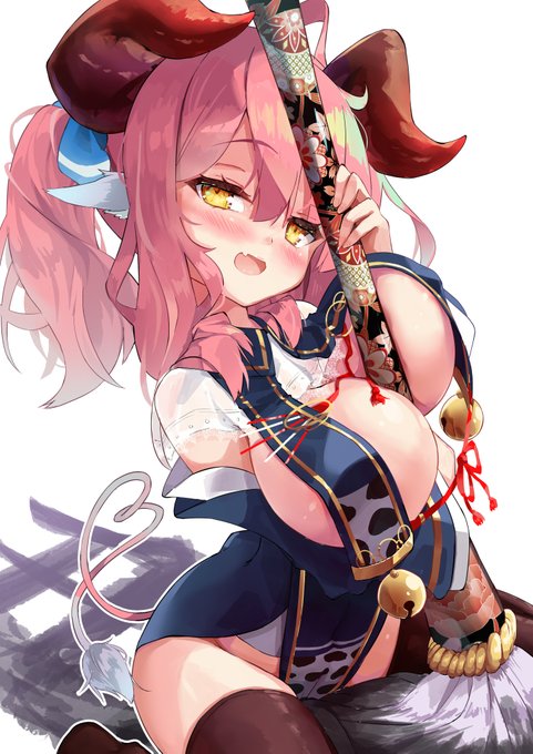 奇跡的に過去の干支キャラも金目で描いてた😳
なんか神秘的な雰囲気出そうとすると金になる説 