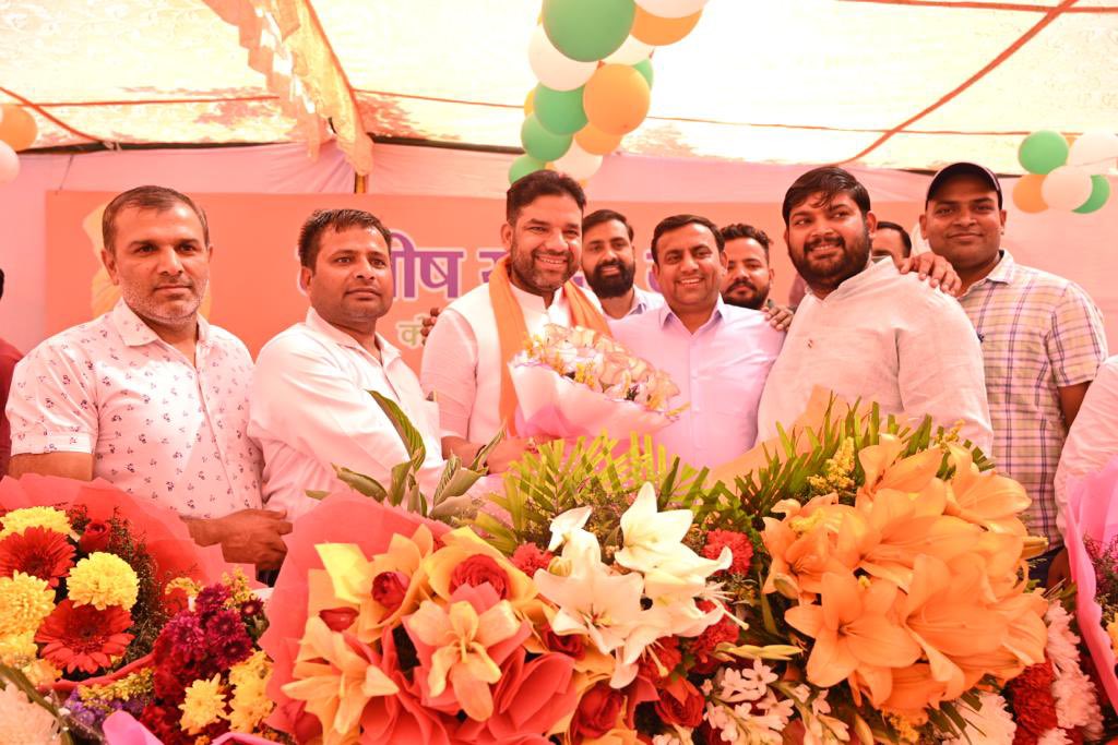 sandy_Deep77's tweet photo. बादशाहपुर विधानसभा से भाजपा प्रत्याशी और जनप्रिय नेता @ManishYadavBJP जी को भाजपा हरियाणा प्रदेश सचिव बनाए जाने पर हार्दिक बधाई व शुभकामनाएँ। https://t.co/cE5dIm2W4A