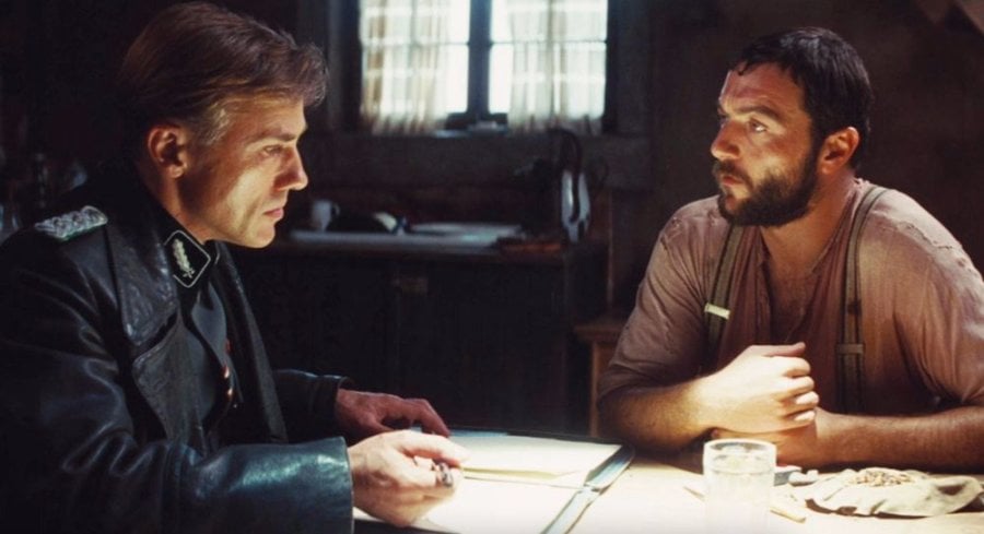 Bennytouzine's tweet photo. Ik moet er wel bij zeggen, Inglourious Basterds is ook wel een 10/10. Nog nooit meegemaakt in de cinema dat mensen applaudisseerden (en terecht) na een openingsscène. That was the first time ever. Christoph is Tarantino's best casting for a movie. ❤️❤️❤️ https://t.co/aFMsVBIqCQ