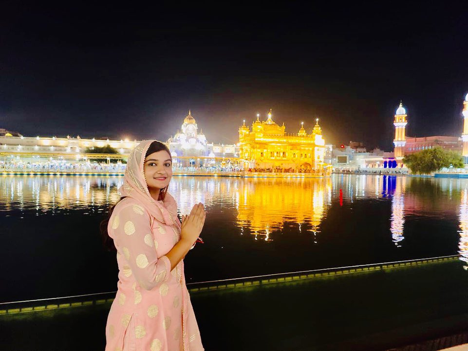 Jaykritiyogi1's tweet photo. Rab Raakha 🙏🏻✨
#goldentemple #goldentempleamritsar https://t.co/Btl93oPv0U