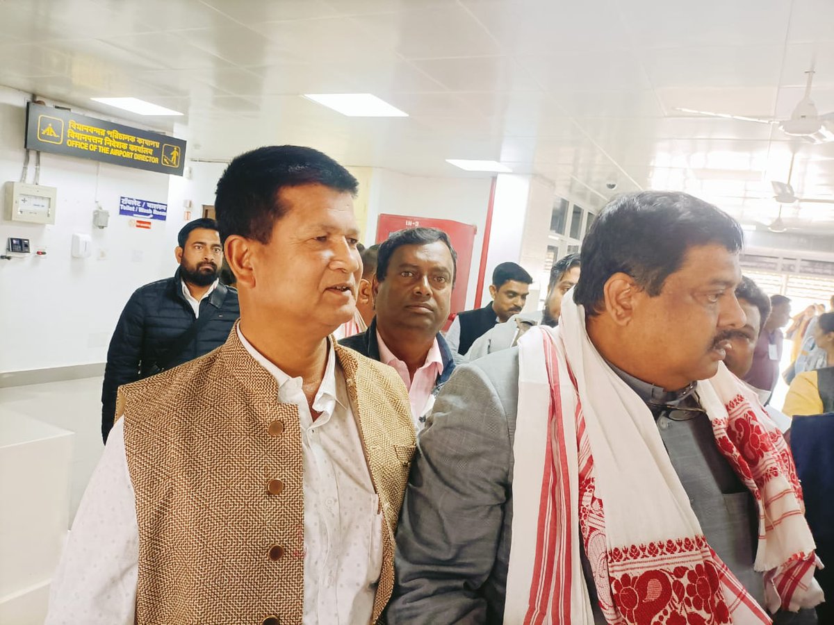 INCAssam's tweet photo. APCC President @BhupenKBorah, DY-CLP @rakibul_inc , GS @RamannaBaruah &amp; @ApurbaKrBhatta received a grand welcome at Silchar airport. https://t.co/JpT7DeLpGt