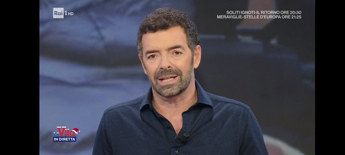 Baccotvnews's tweet photo. Bene il pomeriggio di #Rai1.
#Oggièunaltrogiorno 18,14%. #Ilparadisodellesignore quasi 1.9mln e il 20,50%. #Lavitaindiretta 21,09%-21,67%. Senza Maria crolla #canale5, #FratelliCaputo 10,82%, #GfVip 10,80% e #Unaltrodomani 10,41%.
#Ascoltitv https://t.co/wXdioXgbUd