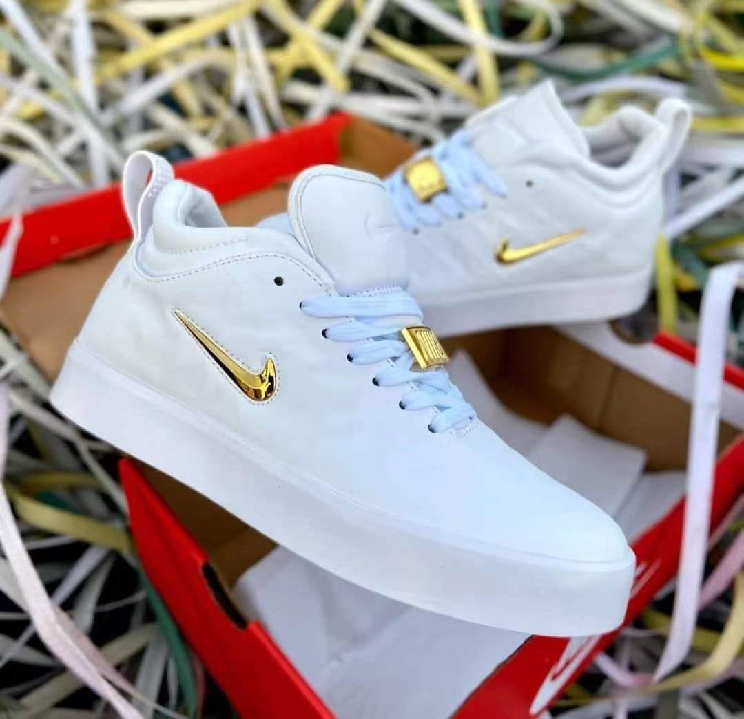 Mulot Sifuna Murang'a Khalwale Carrefour 

New Year's Curtain Riser
40 41 42 43 44 45
Pricing at 4000