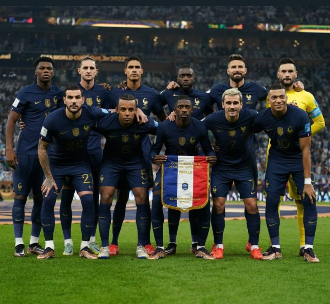 El profe: el exámen no es muy dificil

El examen: en que foto hay 11 segundos?