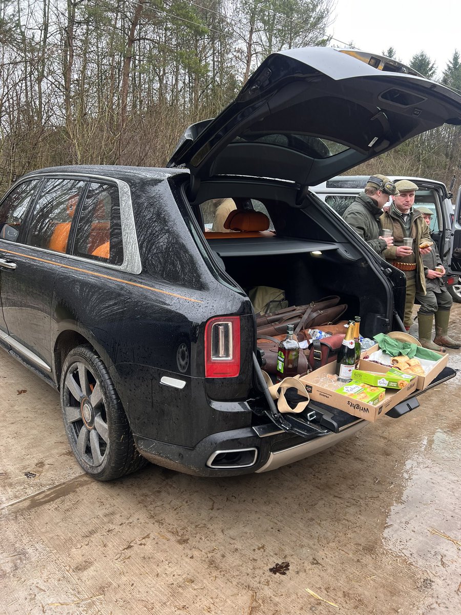 Alex Mills tweet media