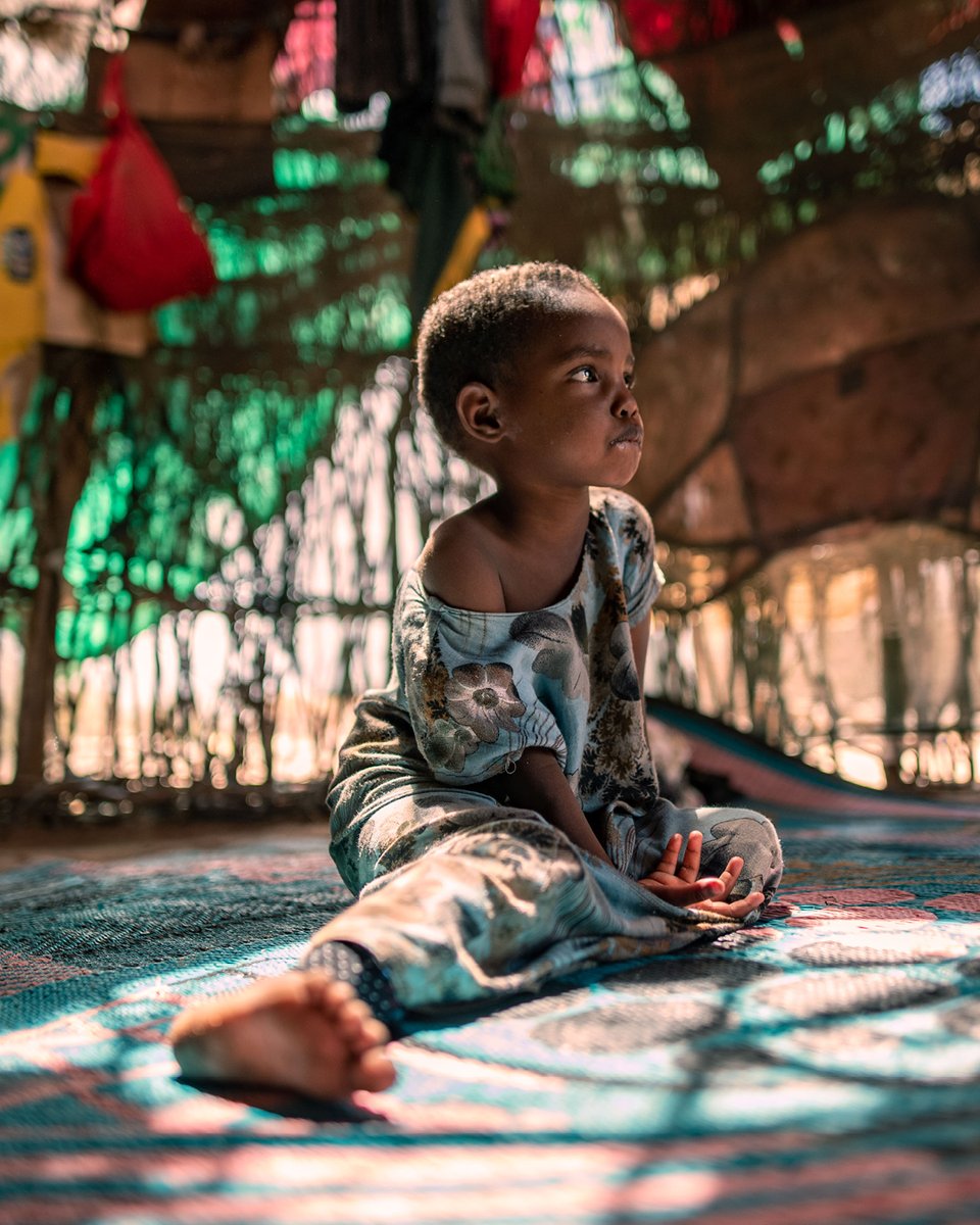 Our year in pictures 📸

Kenya produces 0.01% of carbon emissions world wide, yet is on the frontline of the #ClimateCrisis.

Photographer <a href="/TommyTrenchard/">Tommy Trenchard</a> documented children and families suffering from a problem they didn't cause. 

Read their stories: bit.ly/3WdKIJ5