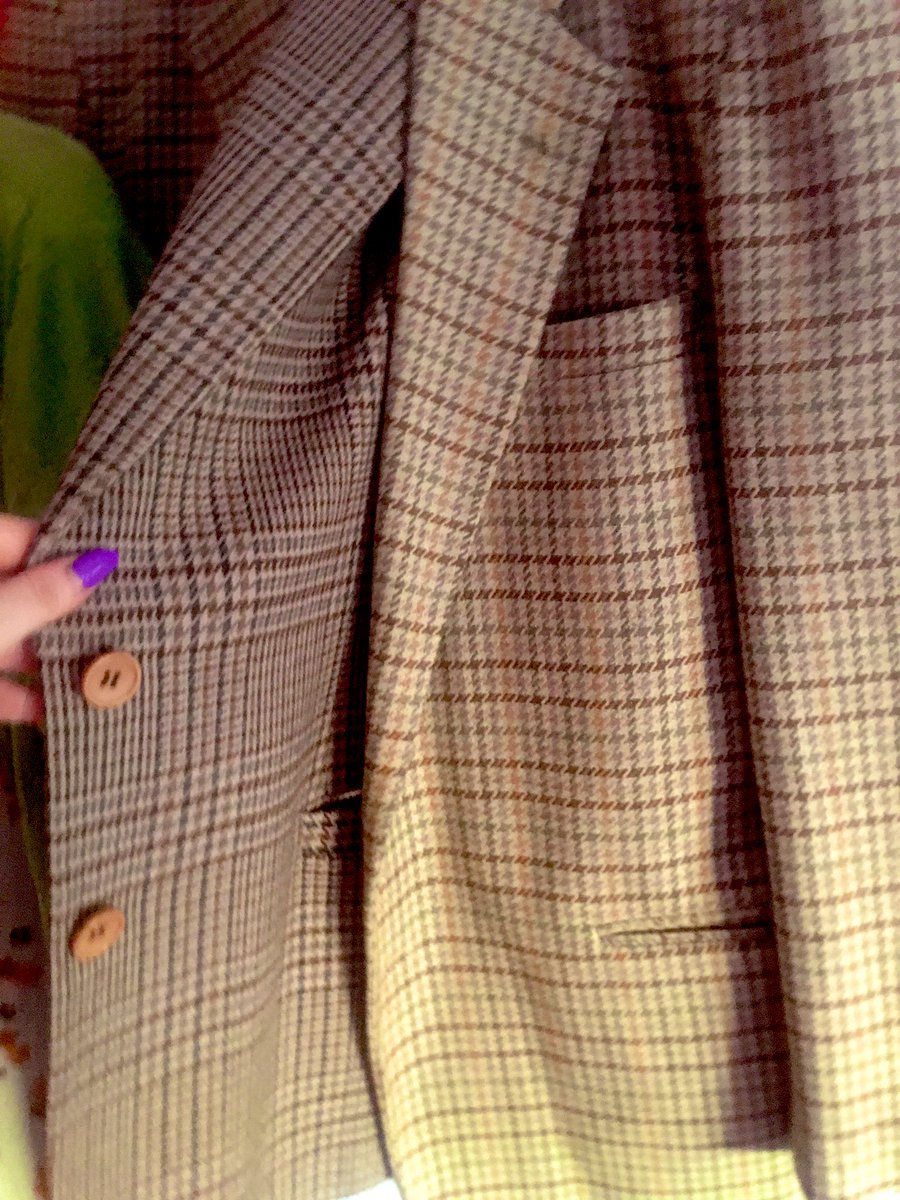 SeleneLuna3006's tweet photo. Ya lo tengo todo!!! Para el cosplay!!! Soon!!!ππ #classicdoctorwho #doctorwhoclassic #tardis #doctorwhoreplica #whovian #whovians #doctorwhofandom #doctorwhofans #doctorwho https://t.co/z0WEOcZMXL