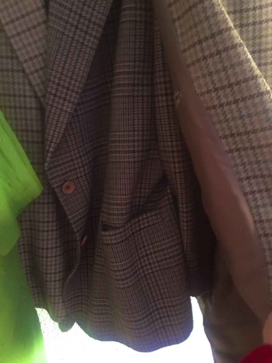 SeleneLuna3006's tweet photo. Ya lo tengo todo!!! Para el cosplay!!! Soon!!!ππ #classicdoctorwho #doctorwhoclassic #tardis #doctorwhoreplica #whovian #whovians #doctorwhofandom #doctorwhofans #doctorwho https://t.co/z0WEOcZMXL