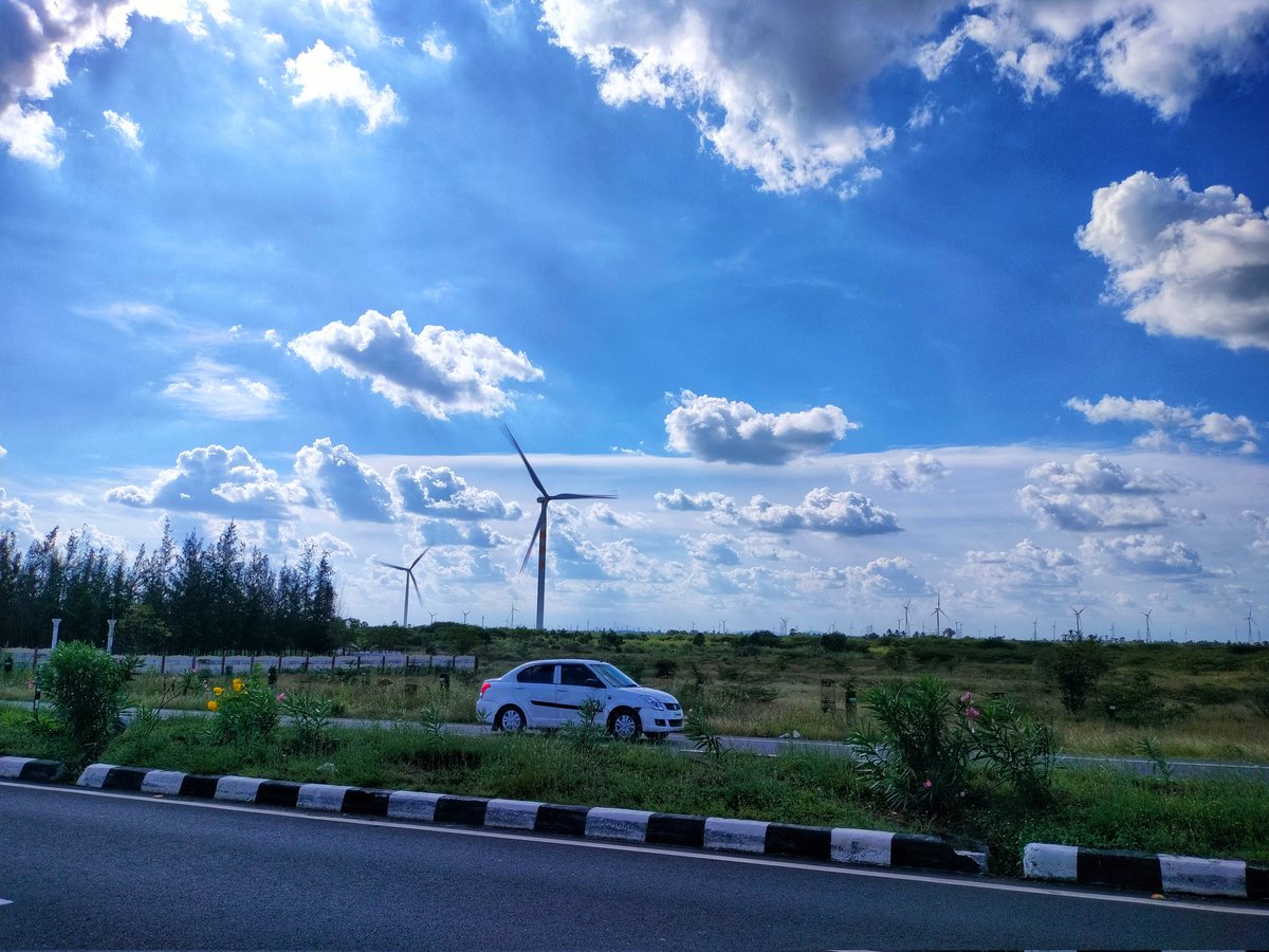 Mrsolivegreen's tweet photo. #HighwaysofIndia https://t.co/SrH8Ok689j
