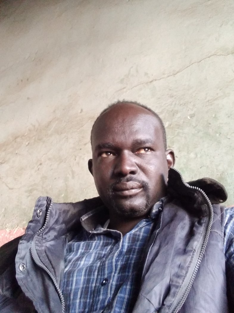 @صحيح انو الزمن غلاب
لكن نحن عشناه
ومشينا في عذاب وعذاب
قلوبنا تتأوه ونحن نتأوه
و نفتح للأمل ابواب
احبك لا الزمن حولني عن حبك
ولا الحسرة