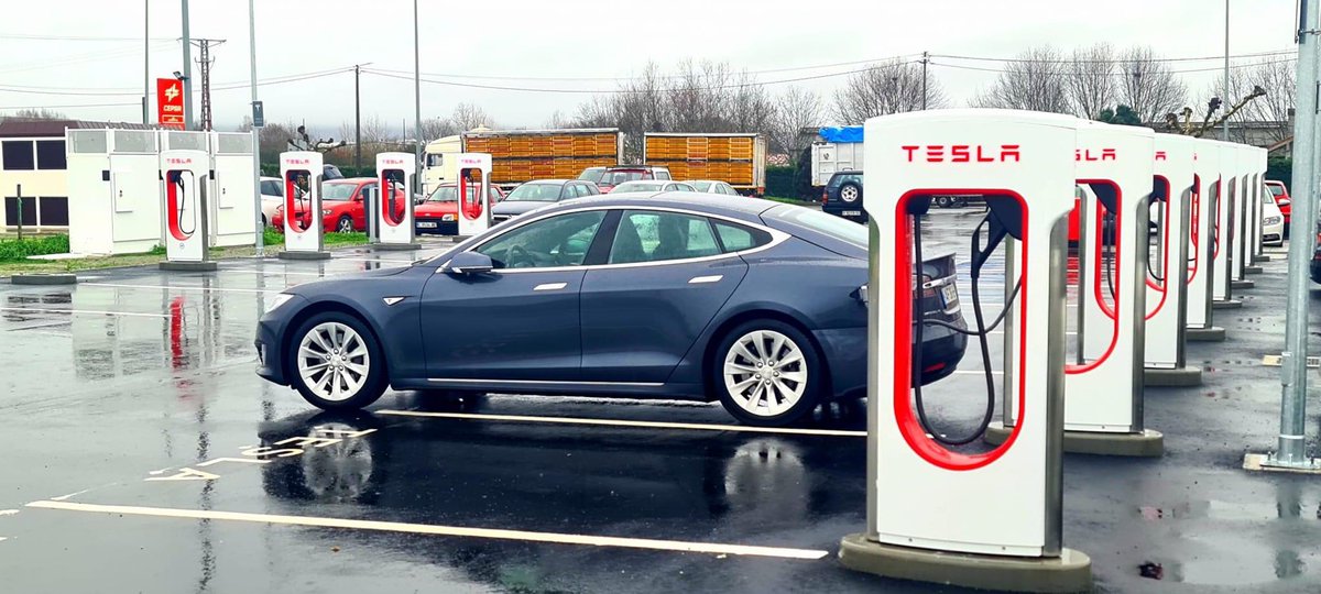 Xinzo de Limia ⚡️ 🔌 🚘  SuC V3 aberto 🙌

©️J Campos

Obrigado <a href="/Tesla/">Tesla</a> 

<a href="/ClubTeslaES/">Tesla Owners España</a> <a href="/Alandbru/">Aland≡Bru</a> <a href="/jangel_13/">Jose Angel</a> <a href="/mmrdeveloper/">Manuel Martos</a> <a href="/luis_anxo/">LUÍS ANXO</a> 
#Tesla #Galicia