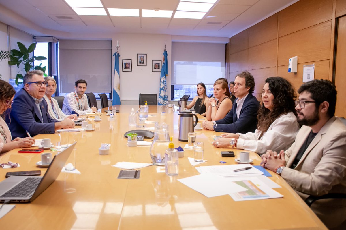 CNCPS_oficial's tweet photo. En la mañana de ayer, la presidenta del CNCPS @MarisolMerquel  mantuvo una reunión con autoridades de @PNUDArgentina  y @CancilleriaARG  para avanzar en la ejecución del Programa de Apoyo a la Institucionalización y Territorialización de la Agenda 2030 en Argentina.

#ODS https://t.co/SlhiCGssYl