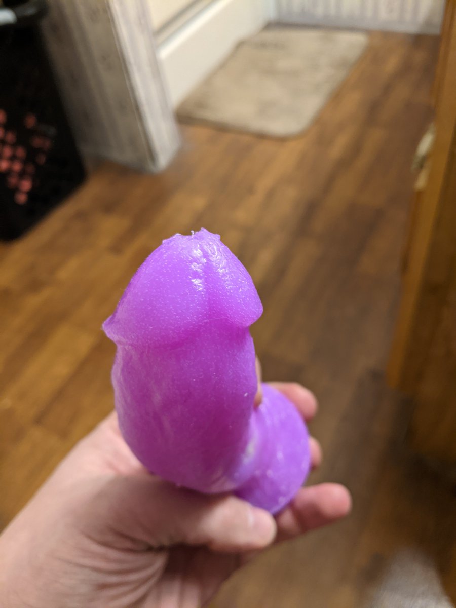 sinful512's tweet photo. A little late but it's finished. Mistakes were made doing the mold. But definitely want to try again. Definitely recommend it's a fun couples project. https://t.co/YHBFMZddCH