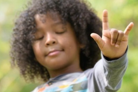 WackerChemCorp's tweet photo. WACKER is proud to share support for the Partnership for Families, Children and Adults on this #5thDayofGiving, helping break down barriers for deaf, deaf-blind, and hard-of-hearing communities in Chattanooga, TN and north GA #WackerCares https://t.co/CjrZ0iVeVs