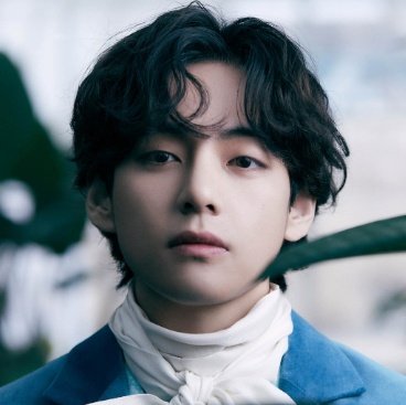 UNOKTH's tweet photo. IT'S OFFICIALLY KIM TAEHYUNG DAY!!

#HAPPYVDAY #HappyBirthdayTaehyung #TAEHYUNGDAY https://t.co/eq7zUbzoYj
