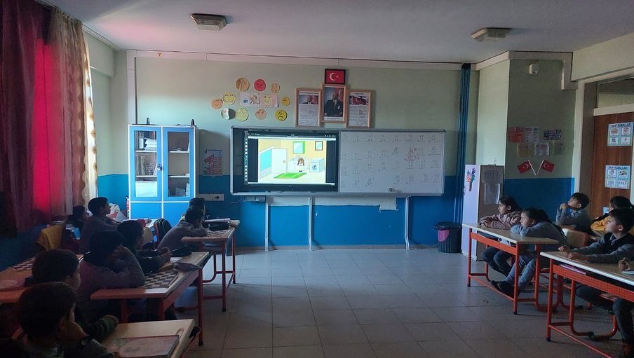 Elbistanram's tweet photo. “Bilinçli Teknoloji Kullanımı”seminer çalışmalarımızı tamamladık.

Akbayır Şehit Yusuf Kaya İlk-Ortaokulu ve Tepebaşı İlkokuluna “Bilinçli Teknoloji Kullanımı ” seminerleri kurumumuz Psikolojik Danışman/Rehber Öğretmenleri tarafından gerçekleştirilmiştir. https://t.co/wMAcqoIyCT