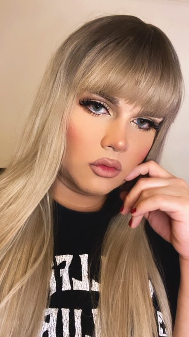 I&rsquo;m still thinking what to wear for New Years Eve 🤔  What do you think guys? Blonde or Black? https://t<a href="/tag/cd"class="tags"><span>#cd</span></a><a href="/tag/sissy"class="tags"><span>#sissy</span></a><a href="/tag/trans"class="tags"><span>#trans</span></a><a href="/tag/transgirl"class="tags"><span>#transgirl</span></a><a href="/tag/transporn"class="tags"><span>#transporn</span></a>