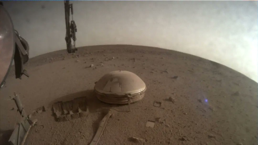 earthshakerph's tweet photo. #EScienceNews | NASA's InSight Mission has now officially concluded
NASA's InSight (Interior Exploration using Seismic Investigations, Geodesy and Heat Transport) Mission officially retired last December 21, 2022, due to InSight's dusty solar panels failing (1) https://t.co/Zc2NpAUxeQ