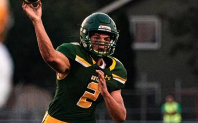 EDGYTIM's tweet photo. New: Meet Class of 2024 @CSLFootball_ Crystal Lake South QB @cadencasimino
Caden Casimino who filled out the new EDGYTIM Top Player survey. Get noticed today right here and meet this latest underclassmen name to watch here https://t.co/KIrZQeL41l https://t.co/gxM6dCLmwy