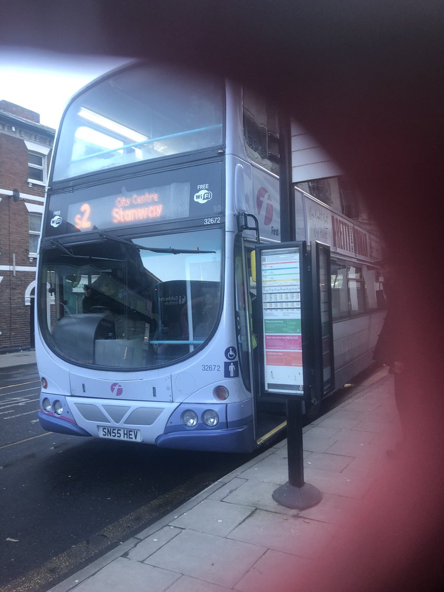 Ric45671's tweet photo. Arriva Bus in Southend on Loan to Colchester ADL Enviro 400 MMC Bus 6499 First Essex Colchester Shuttles Reds Bus Wrightbus Streetlite 47421 Ex Southampton City Reds Volvo B7TL Wrightbus Eclipse Gemini Bus 32672 and Wrightbus Streetlite 47658 Ex First Hadleigh at Colchester Today https://t.co/T4qkJXnSJ8