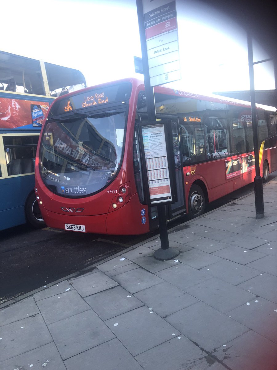 Ric45671's tweet photo. Arriva Bus in Southend on Loan to Colchester ADL Enviro 400 MMC Bus 6499 First Essex Colchester Shuttles Reds Bus Wrightbus Streetlite 47421 Ex Southampton City Reds Volvo B7TL Wrightbus Eclipse Gemini Bus 32672 and Wrightbus Streetlite 47658 Ex First Hadleigh at Colchester Today https://t.co/T4qkJXnSJ8