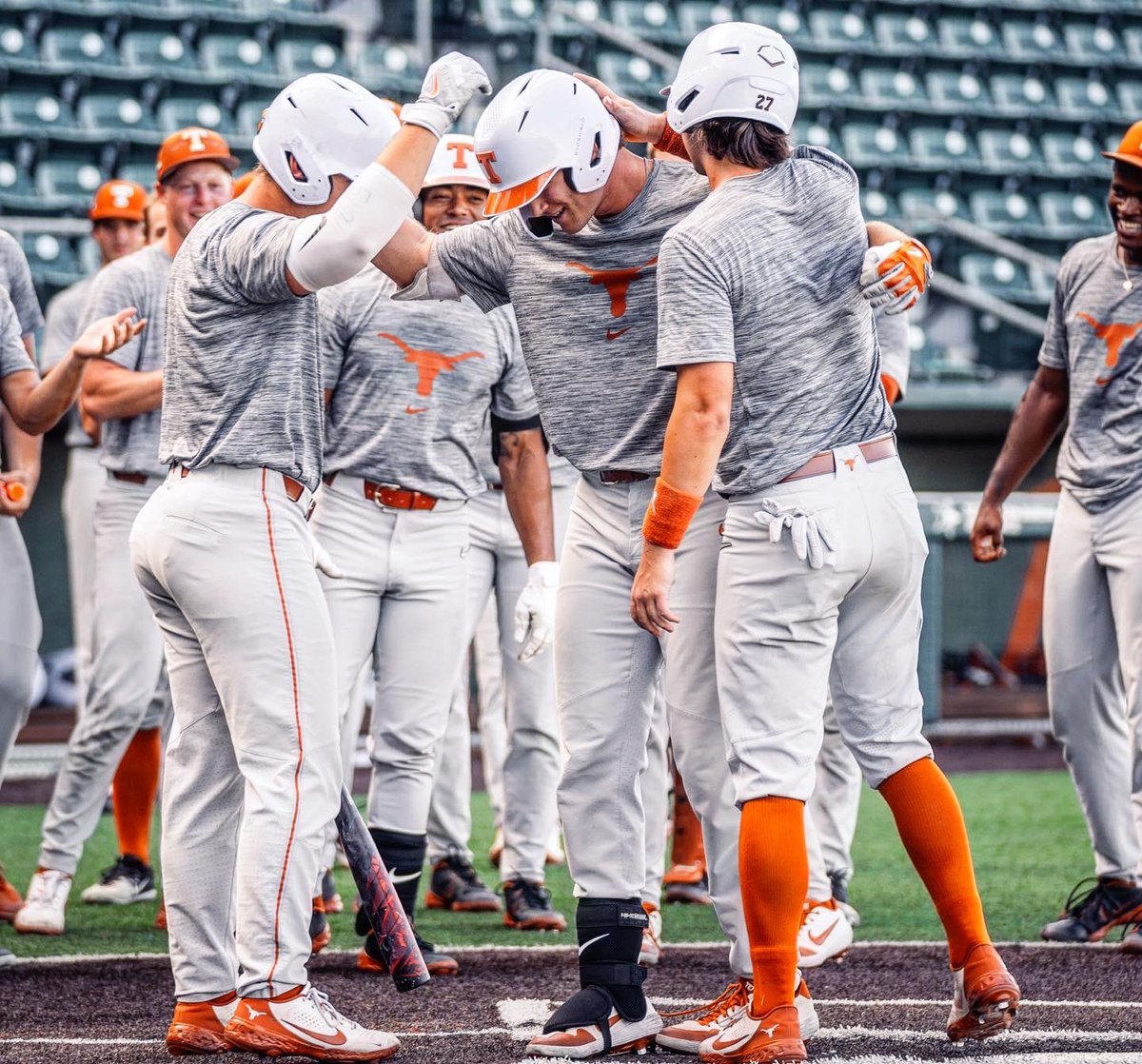 From The Fall Report 📂 

One name @texasbaseball fans should keep an eye on this spring is freshman slugger Max Belyeu (<a href="/BelyeuMax/">Max Belyeu</a>).

Belyeu is the type of hard-contact hitter who will likely find his way into the lineup in some form or fashion.

🔗 d1ba.se/texas-fall22