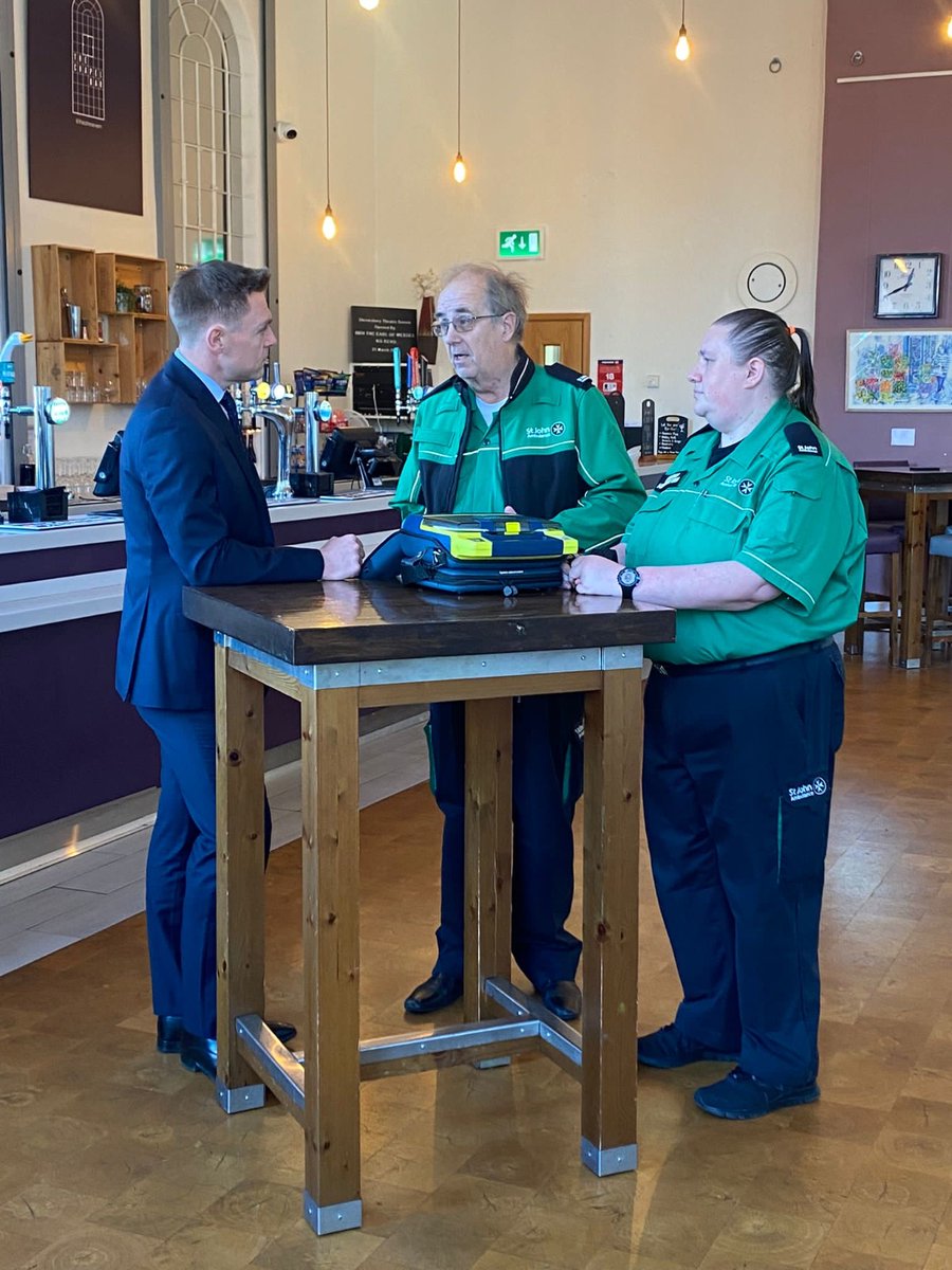 Thank you <a href="/theatresevern/">theatresevern</a> and Chris and Liz from <a href="/stjohnambulance/">St John Ambulance England</a> for showing me how Automated External Defibrillators (AEDs) save lives.
 
Everyone should have access to this equipment, which is why we are increasing the number of AEDs in England by at least 1,000, backed by £1m.