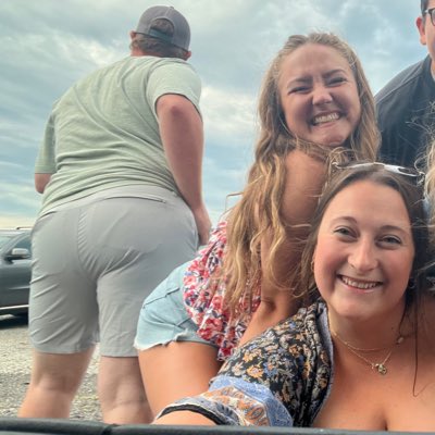 deakinjenna's tweet image. #NewProfilePic @SMOKEHOUSEBILLY @megbotttt 🌾