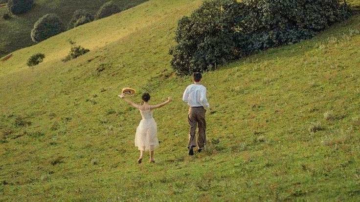 taetesdiary's tweet photo. — to runaway with #taehyung 🌱🍂☁️ https://t.co/SBvSlRWkUH