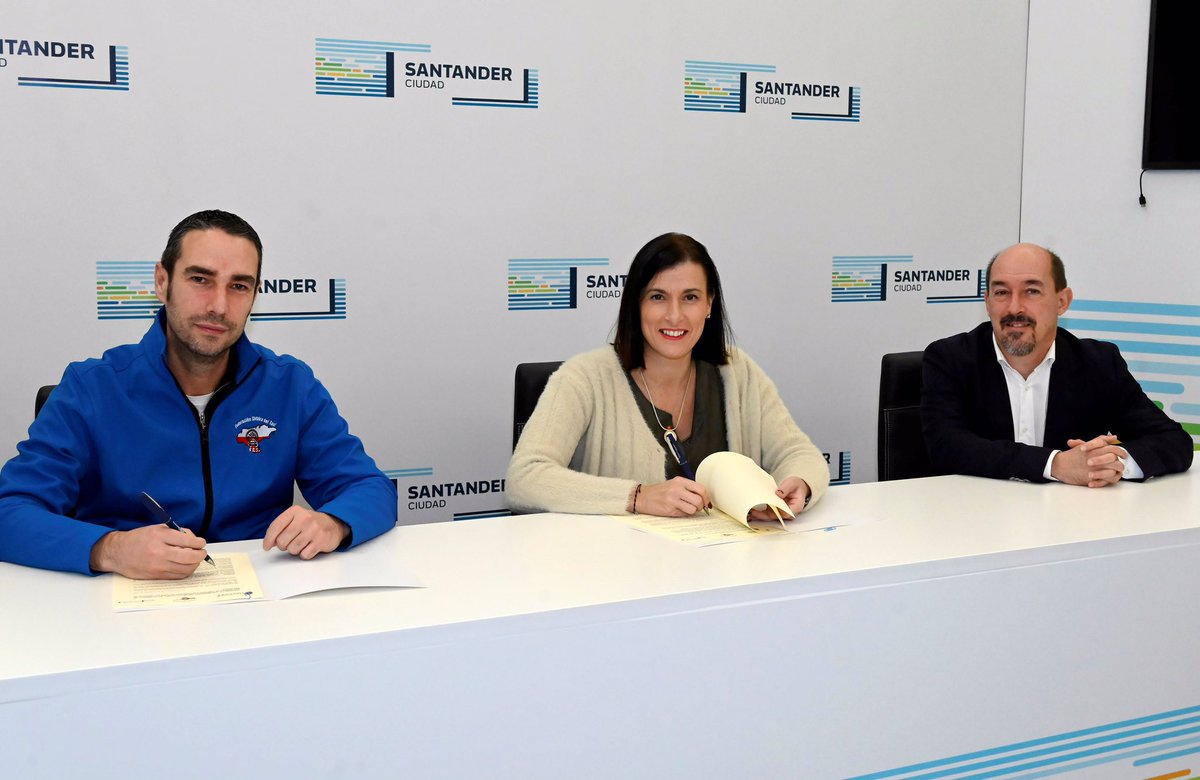 🚕👩🏻‍🦳Firmamos el convenio con la Federación Cántabra del Taxi <a href="/FCantaxi/">Federación Cántabra del Taxi</a> para la concesión de las ayudas dirigidas a que los #mayores de #Santander puedan utilizar este medio para la realización de gestiones o consultas médicas en el ámbito urbano.